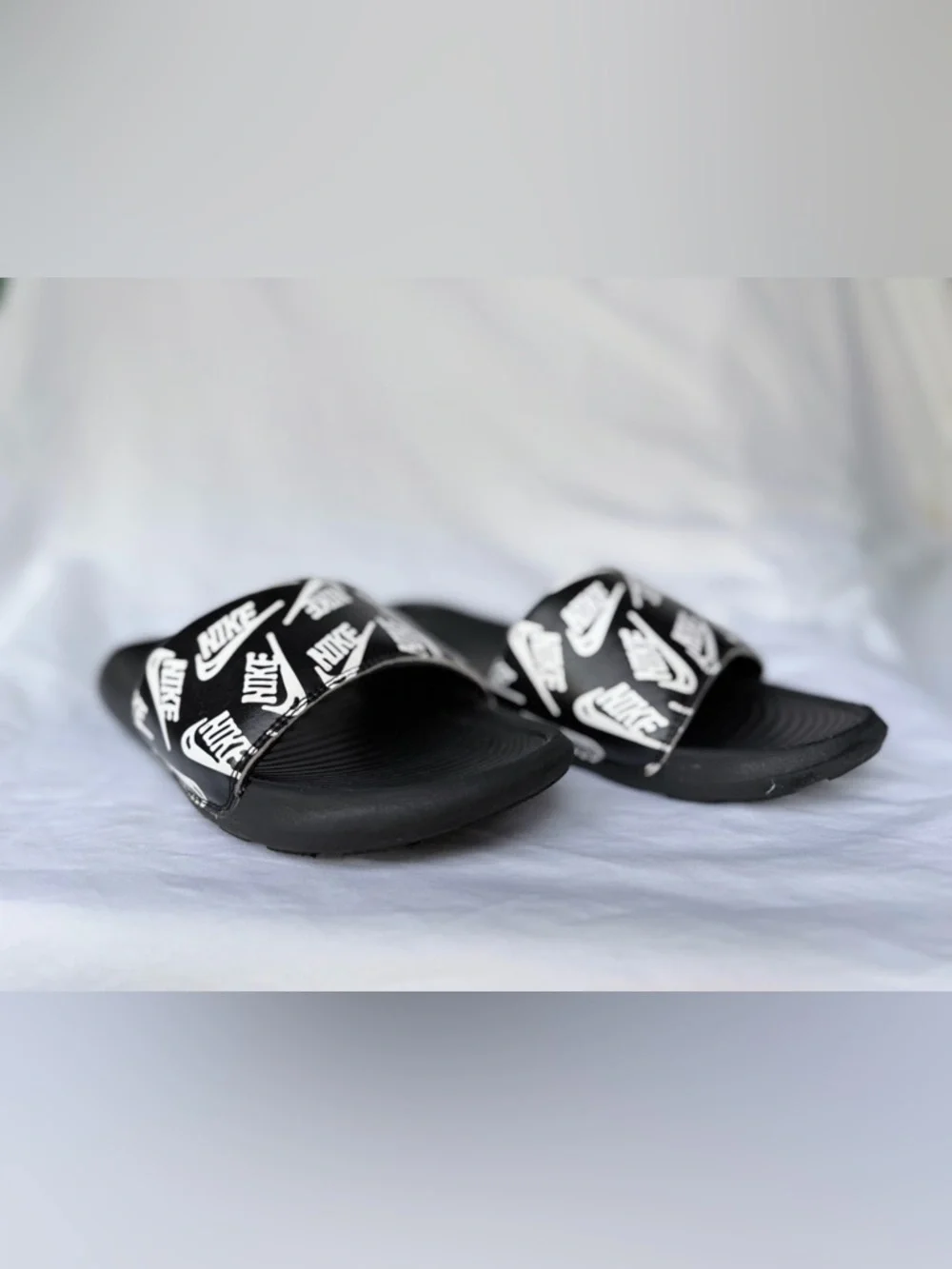 Nike Victori One Men's Printed Slide Sandals
